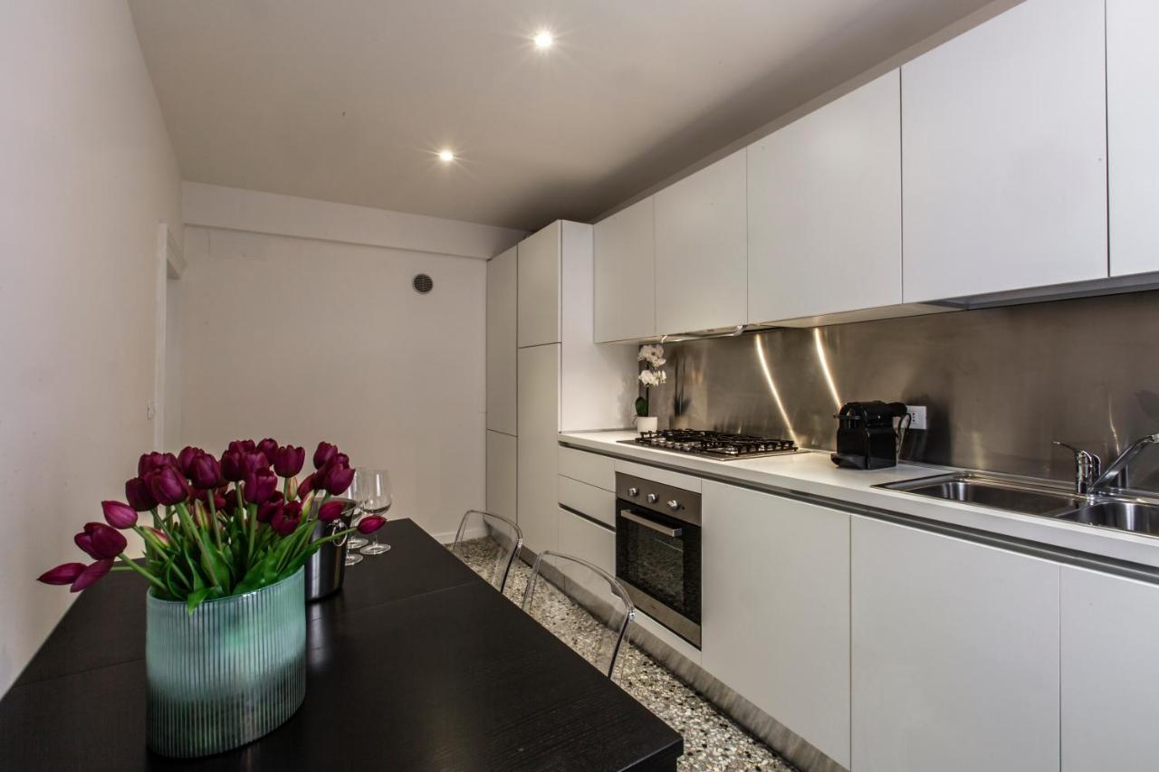 Charming Apartment On The Grand Canal R&R Venice Exterior photo